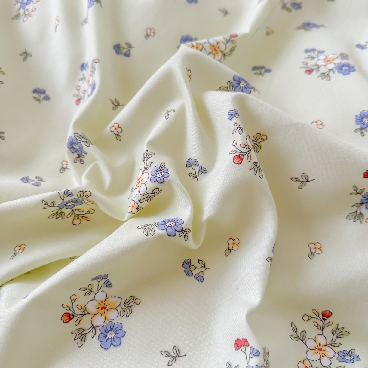 91家纺网 家纺一手货源 找家纺 简冠家纺 2025新款印花植物羊绒磨毛四件套 嘟嘟宝贝-黄