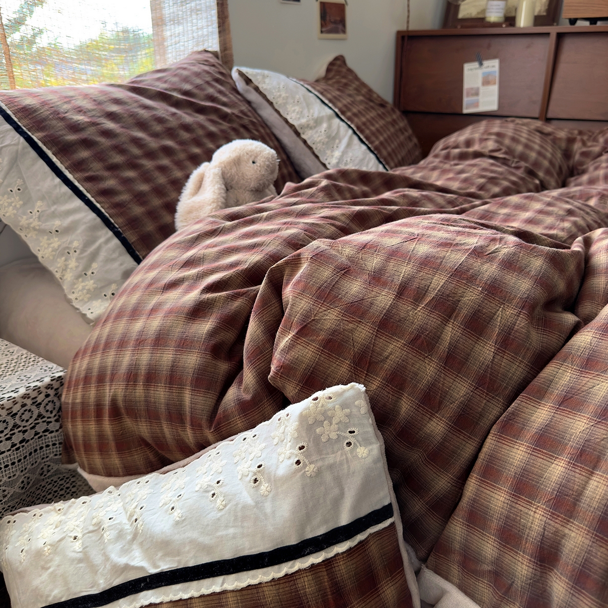 91家纺网 家纺一手货源 找家纺 花漾家居 2025新款无印风格条全棉纯棉色织水洗棉拼牛奶绒套件学生宿舍被套三件套四件套 奶茶可可