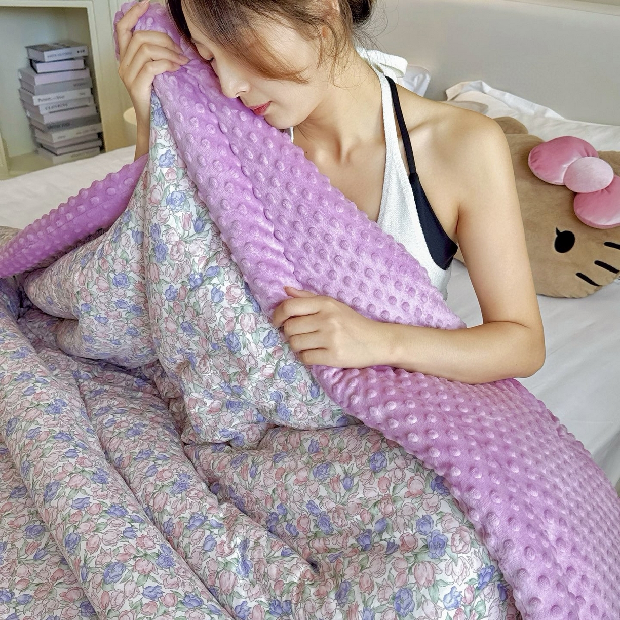 91家纺网 家纺一手货源 找家纺 兜米家居 2025新品秋冬母婴针织豆豆绒被纯手工包边卡通立体豆豆绒保暖被子被芯 花海