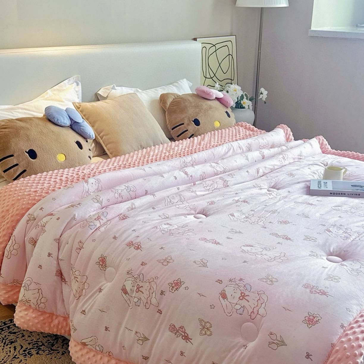 91家纺网 家纺一手货源 找家纺 兜米家居 2025新品秋冬母婴针织豆豆绒被纯手工包边卡通立体豆豆绒保暖被子被芯 可爱兔子