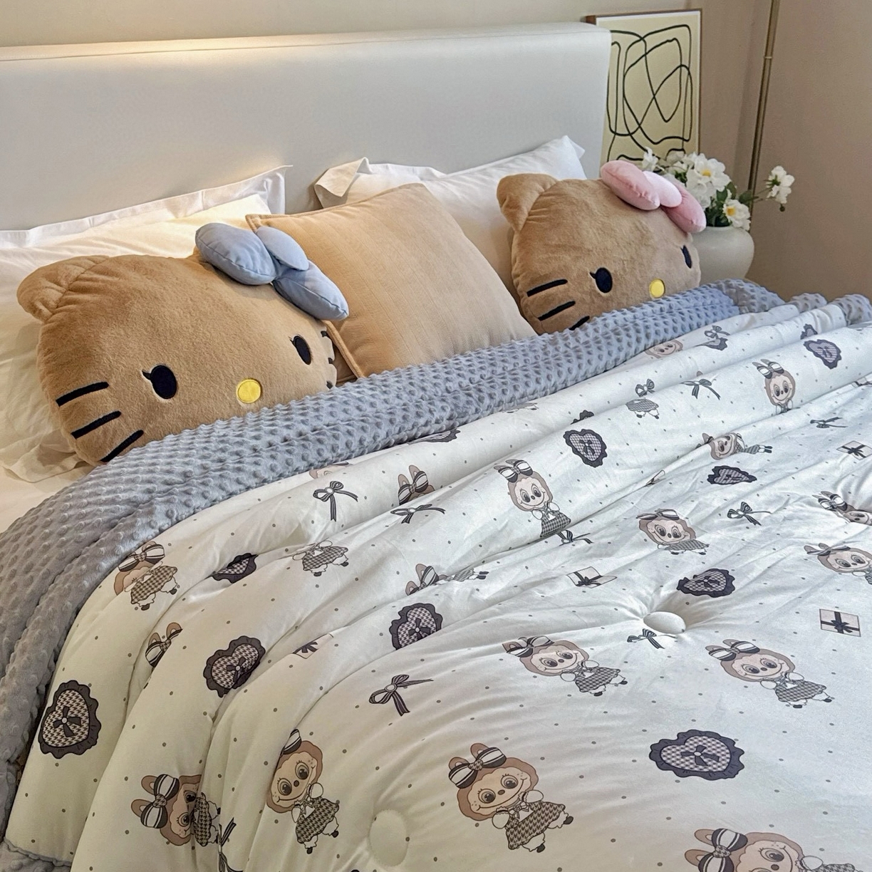 91家纺网 家纺一手货源 找家纺 兜米家居 2025新品秋冬母婴针织豆豆绒被纯手工包边卡通立体豆豆绒保暖被子被芯 拉兔兔