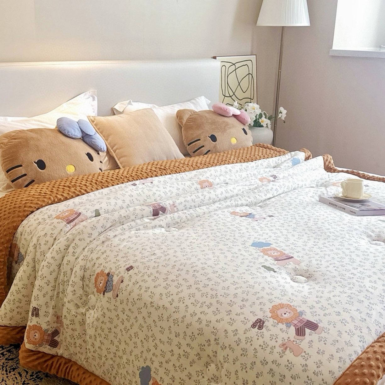 91家纺网 家纺一手货源 找家纺 兜米家居 2025新品秋冬母婴针织豆豆绒被纯手工包边卡通立体豆豆绒保暖被子被芯 兰花小狮子