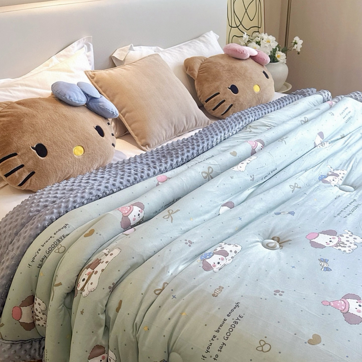 91家纺网 家纺一手货源 找家纺 兜米家居 2025新品秋冬母婴针织豆豆绒被纯手工包边卡通立体豆豆绒保暖被子被芯 萌宠小狗