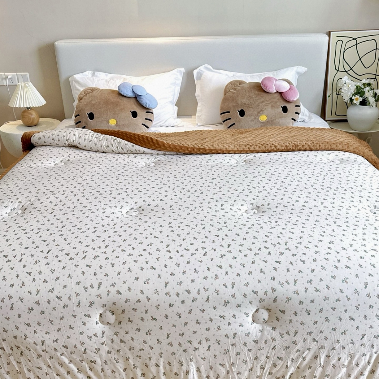 91家纺网 家纺一手货源 找家纺 兜米家居 2025新品秋冬母婴针织豆豆绒被纯手工包边卡通立体豆豆绒保暖被子被芯 小碎花