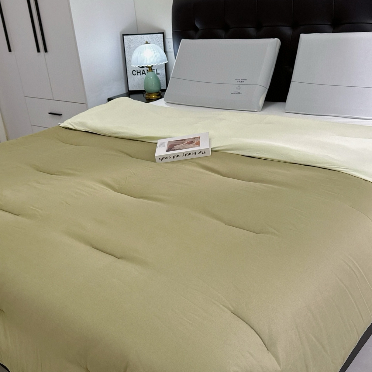 91家纺网 家纺一手货源 找家纺 （总）兜米家居 2025新款某朵酒店同款秋冬保暖深睡控温被芯一体绗缝（不可拆卸）