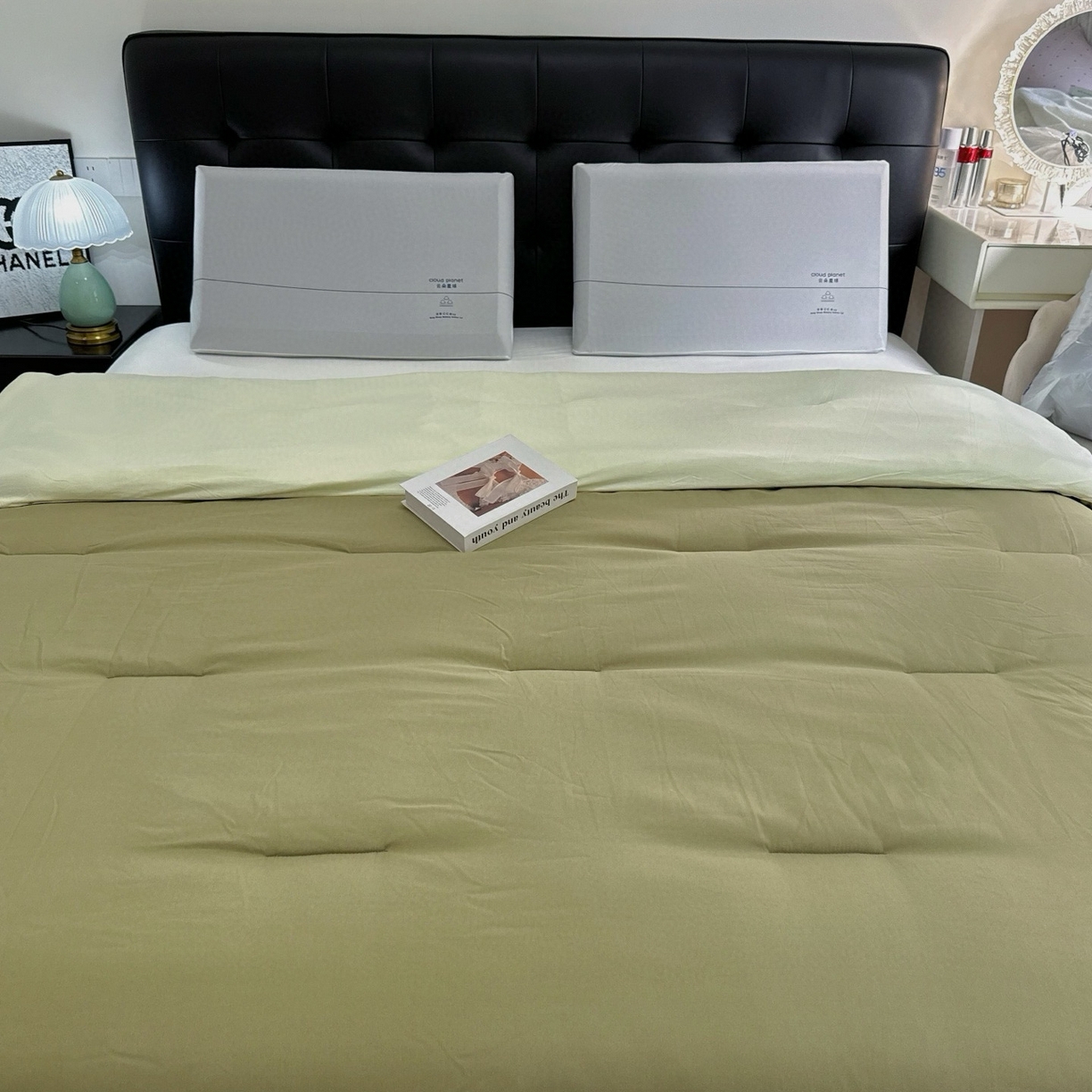 91家纺网 家纺一手货源 找家纺 （总）兜米家居 2025新款某朵酒店同款秋冬保暖深睡控温被芯一体绗缝（不可拆卸）