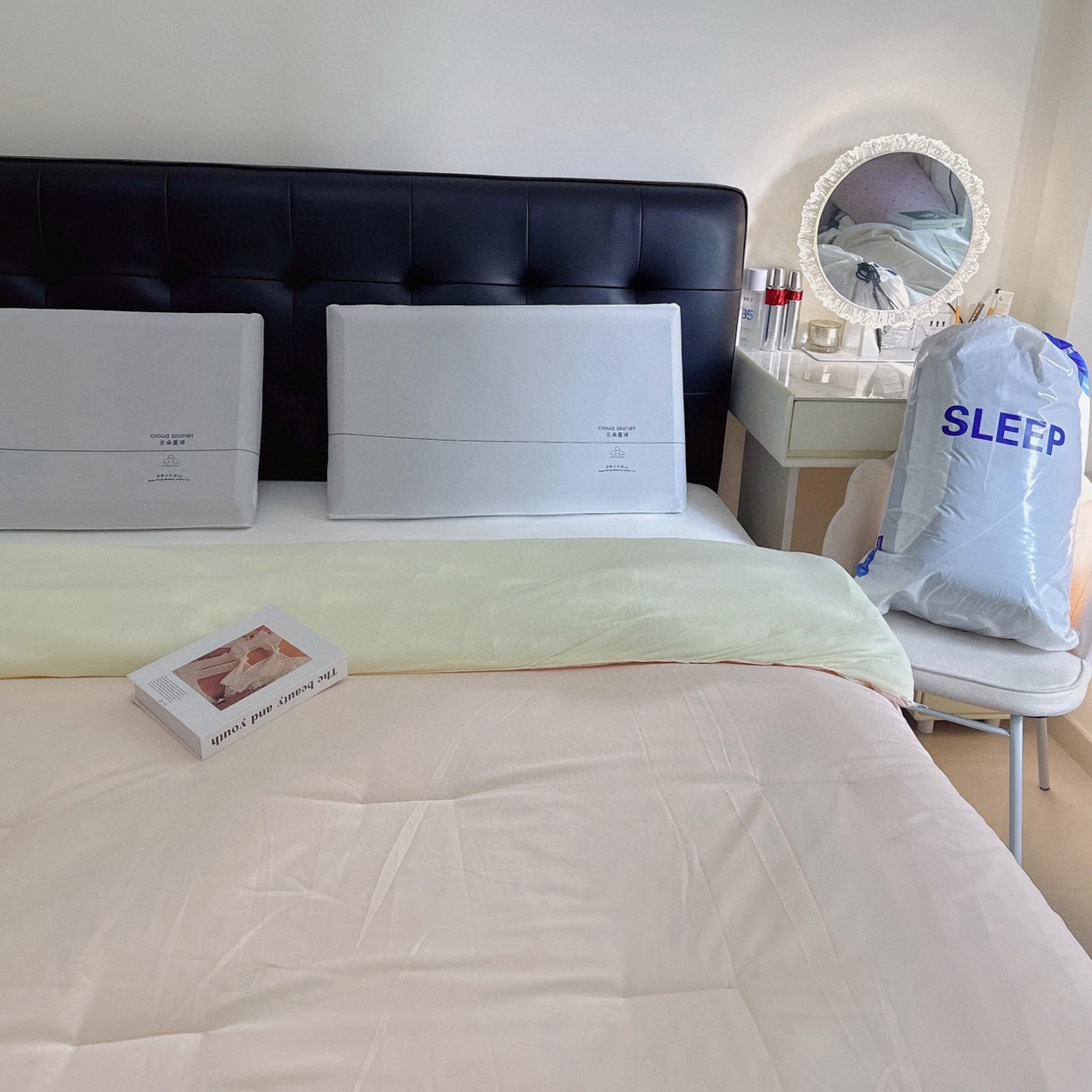 91家纺网 家纺一手货源 找家纺 兜米家居 2025新款某朵酒店同款秋冬保暖深睡控温被芯一体绗缝（不可拆卸） 温馨粉