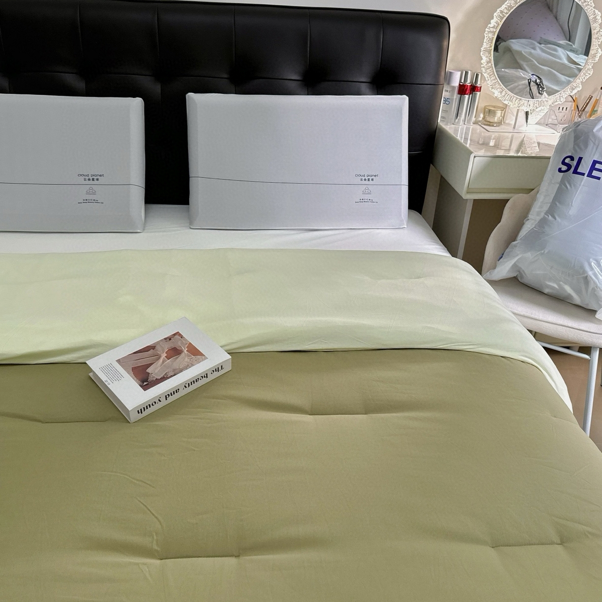 91家纺网 家纺一手货源 找家纺 兜米家居 2025新款某朵酒店同款秋冬保暖深睡控温被芯一体绗缝（不可拆卸） 军绿色