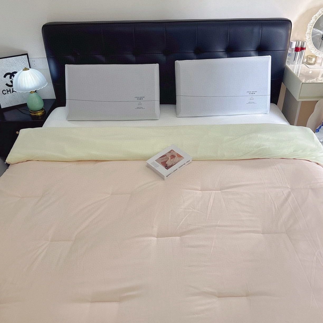 91家纺网 家纺一手货源 找家纺 兜米家居 2025新款某朵酒店同款秋冬保暖深睡控温被芯一体绗缝（不可拆卸） 温馨粉