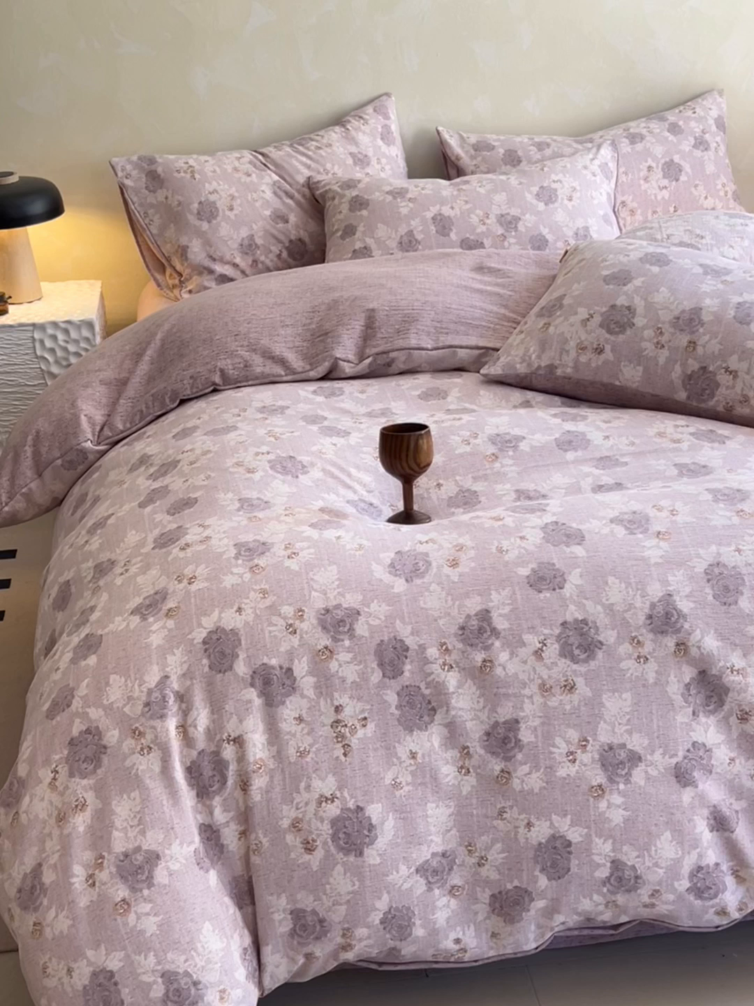 91家纺网 家纺一手货源 找家纺 灿哈家纺 2025新款高克重复古风亚麻原麻水洗棉四件套-风格二 玫瑰庄园