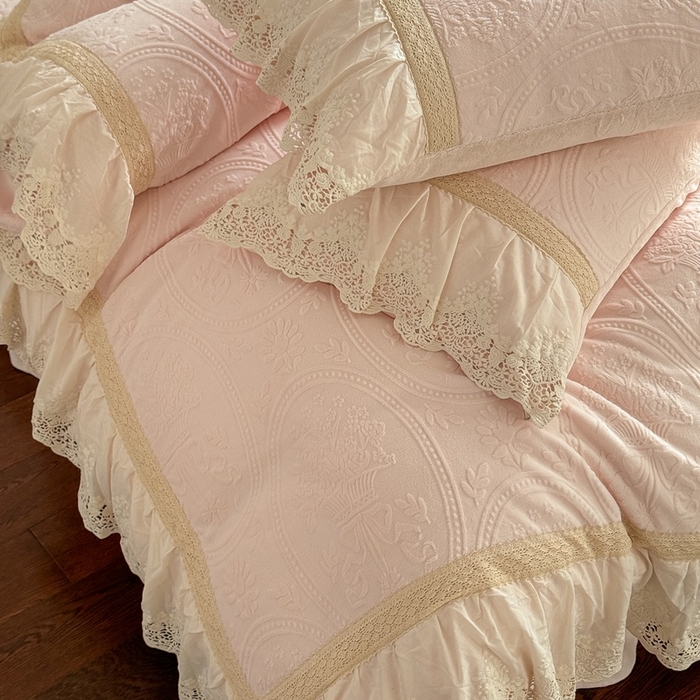 91家纺网 家纺一手货源 找家纺 （总）花香四季家纺 2025新款雕花绒牛奶绒夹棉床盖款四件套系列-浪漫情缘