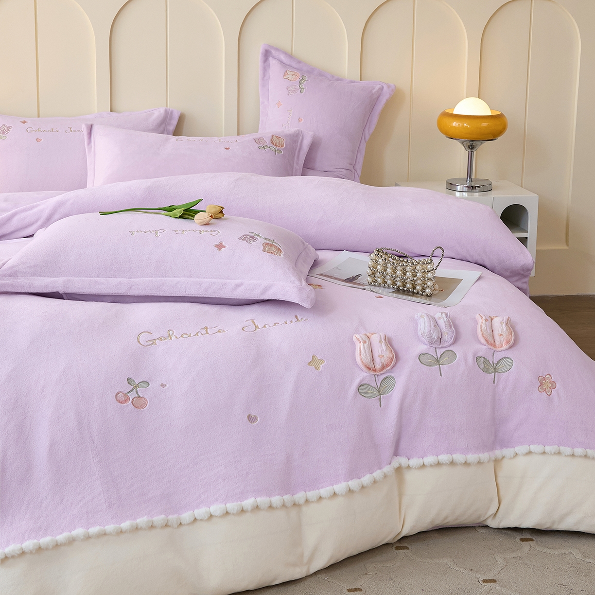 91家纺网 家纺一手货源 找家纺 合欢（原天一阁） 2025新款A类高克重全消光韩版牛奶绒刺绣四件套-郁金香 郁金香-优雅紫