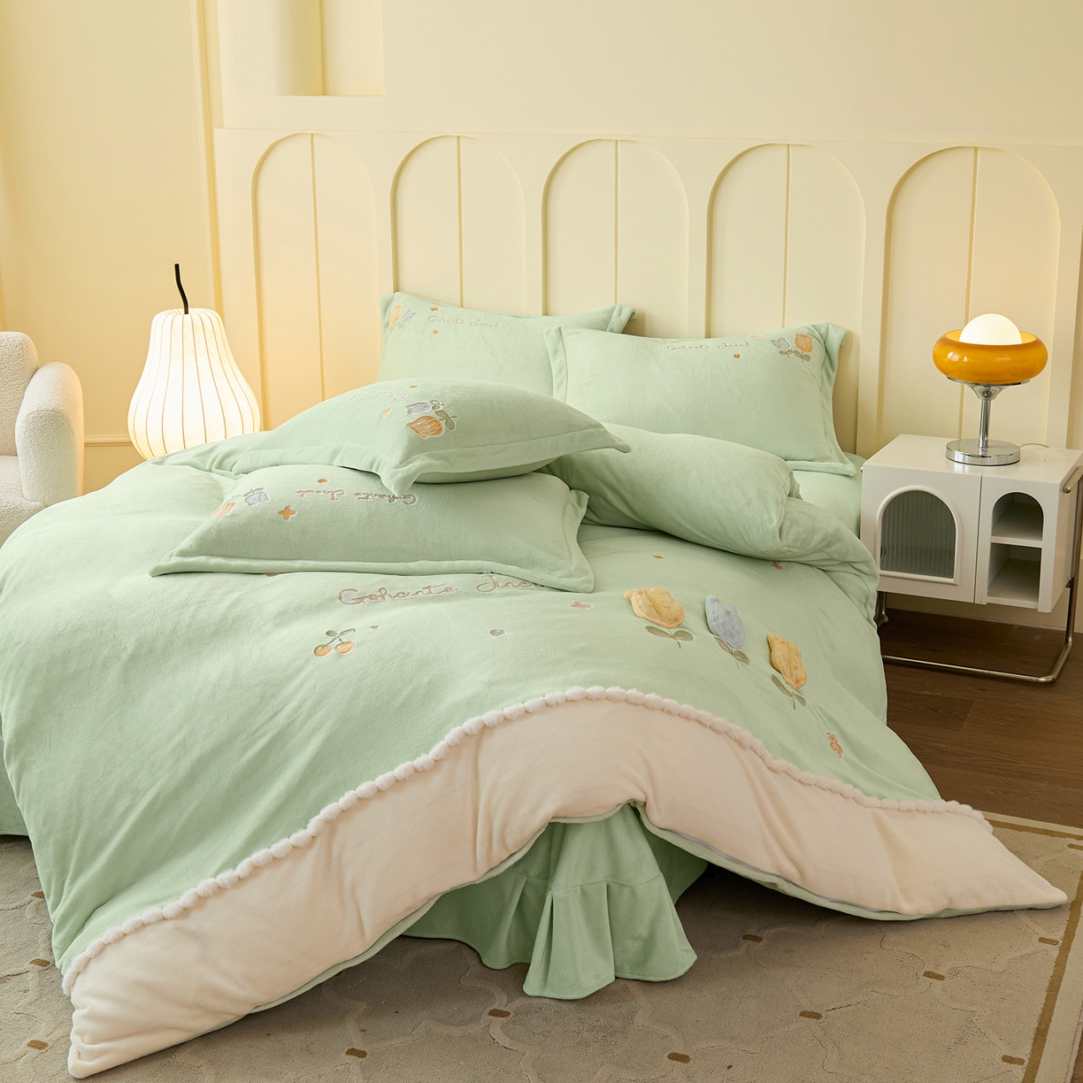 91家纺网 家纺一手货源 找家纺 合欢（原天一阁） 2025新款A类高克重全消光韩版牛奶绒刺绣四件套-郁金香 郁金香-嫩绿