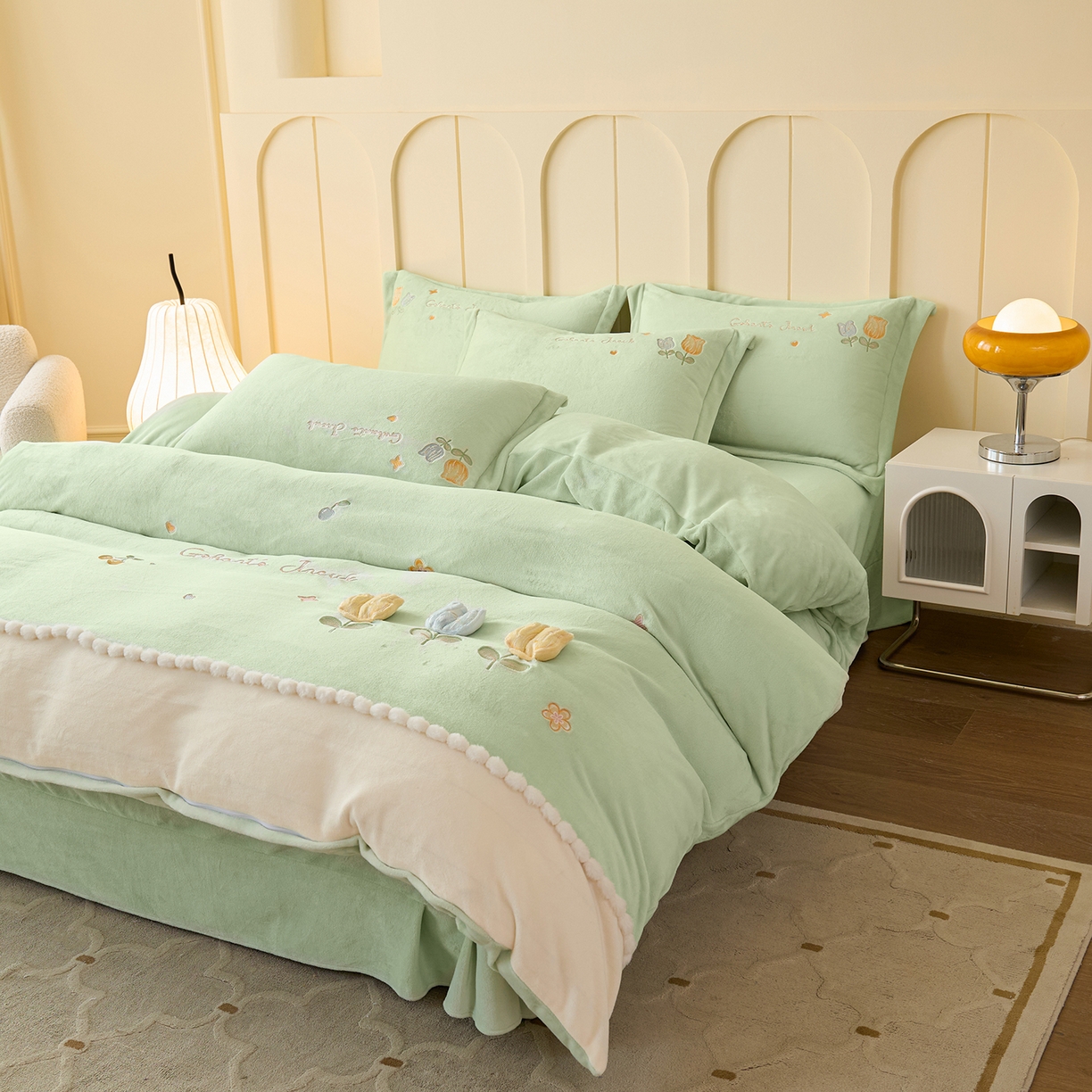 91家纺网 家纺一手货源 找家纺 合欢（原天一阁） 2025新款A类高克重全消光韩版牛奶绒刺绣四件套-郁金香 郁金香-嫩绿