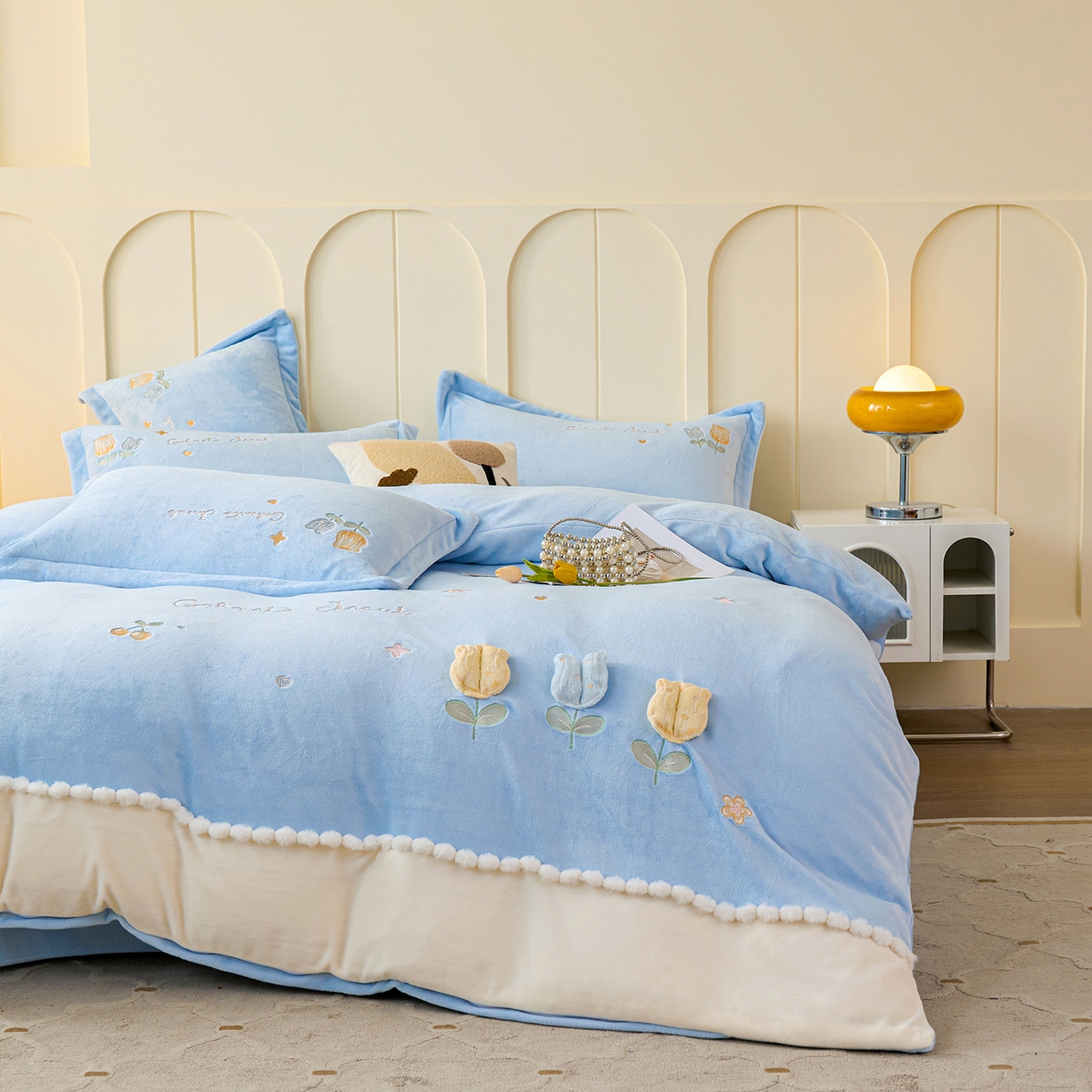 91家纺网 家纺一手货源 找家纺 合欢（原天一阁） 2025新款A类高克重全消光韩版牛奶绒刺绣四件套-郁金香 郁金香-天空蓝