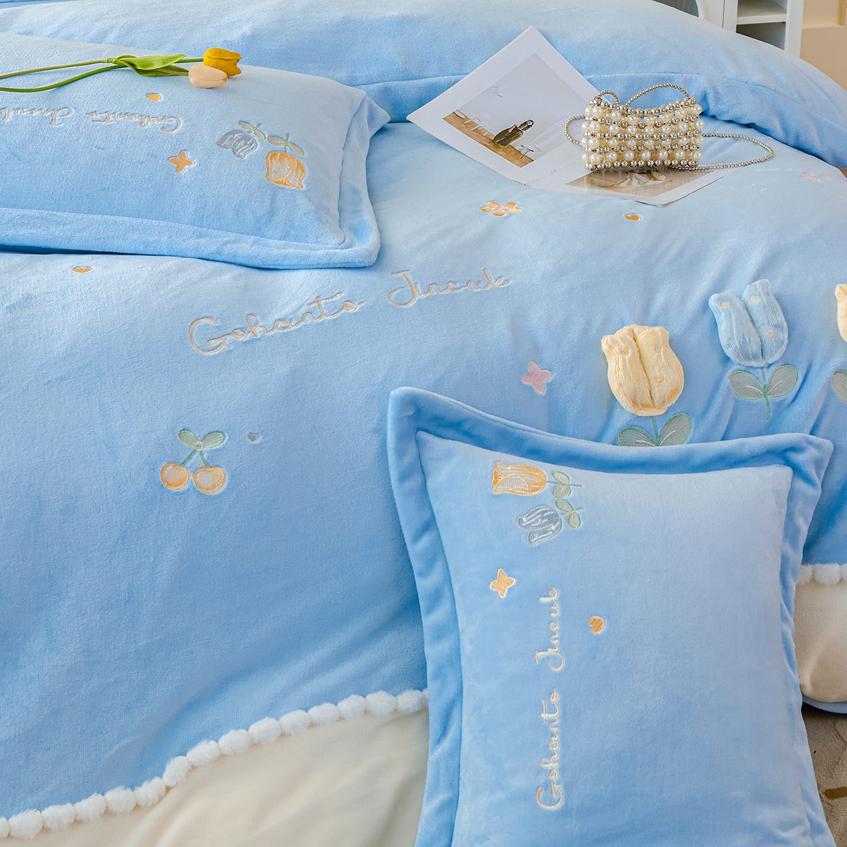 91家纺网 家纺一手货源 找家纺 合欢（原天一阁） 2025新款A类高克重全消光韩版牛奶绒刺绣四件套-郁金香 郁金香-天空蓝