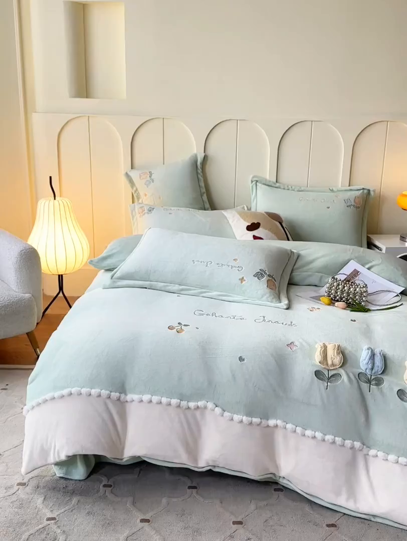 91家纺网 家纺一手货源 找家纺 合欢（原天一阁） 2025新款A类高克重全消光韩版牛奶绒刺绣四件套-郁金香 郁金香-嫩绿