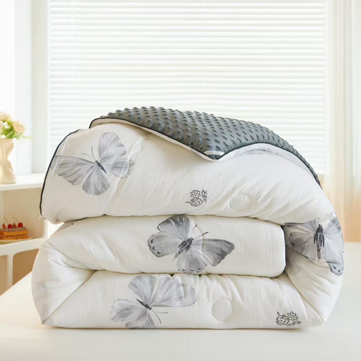 91家纺网 家纺一手货源 找家纺 （总）玖琳家纺 2025新款特价双层纱豆豆被全尺寸