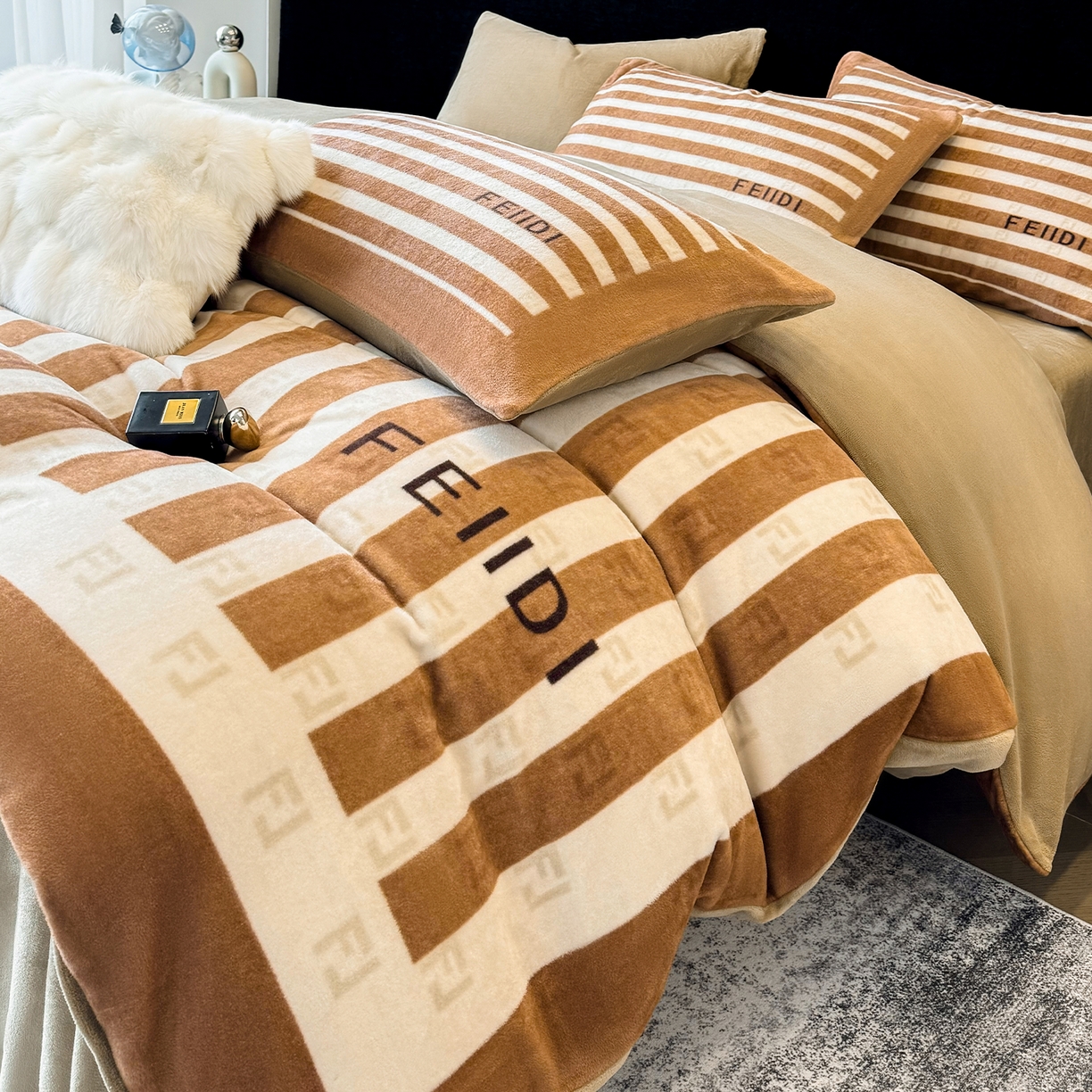 91家纺网 家纺一手货源 找家纺 奥汀洛家纺 2025新款数码印花獭兔绒牛奶绒加厚四件套 威廉