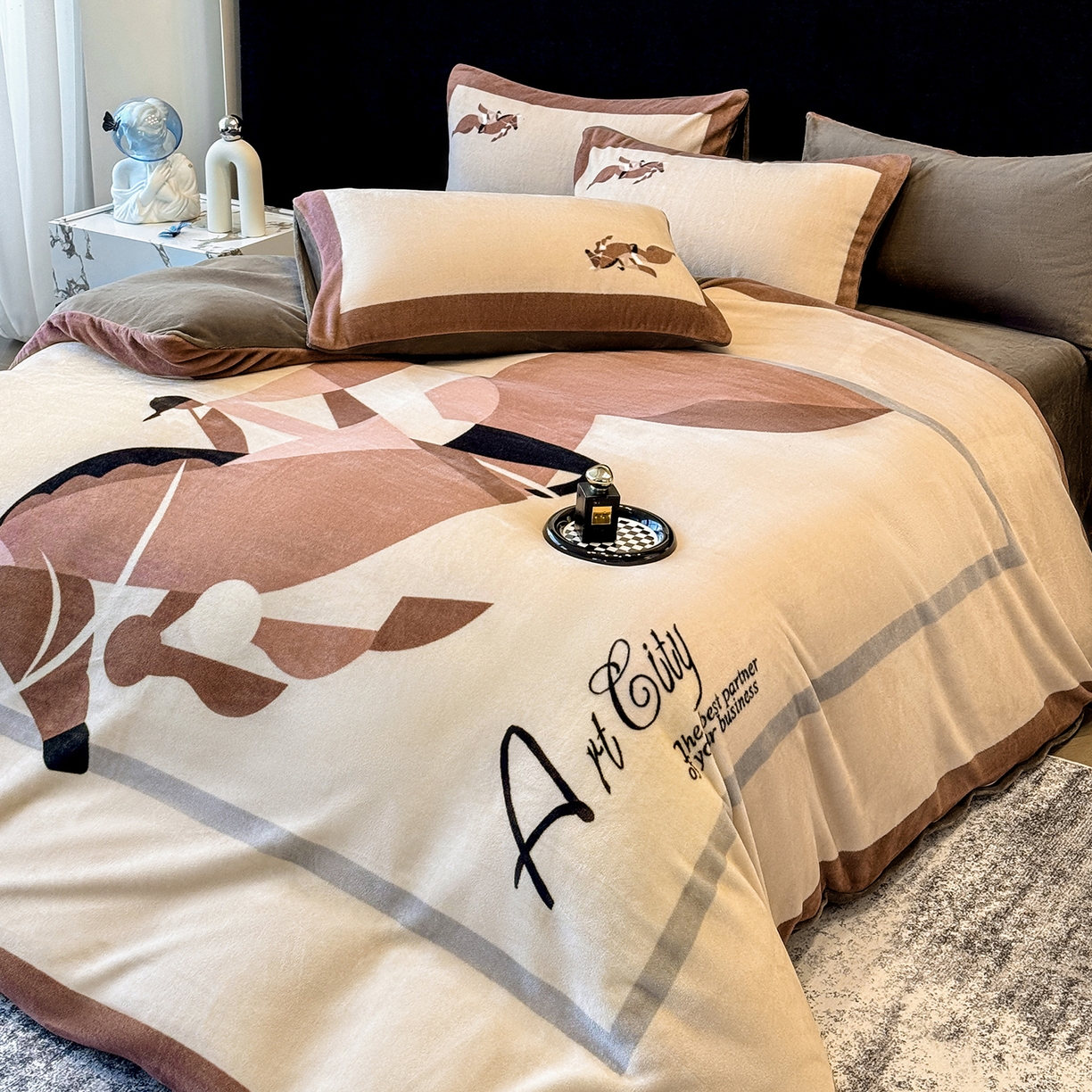 91家纺网 家纺一手货源 找家纺 奥汀洛家纺 2025新款数码印花獭兔绒牛奶绒加厚四件套 罗马