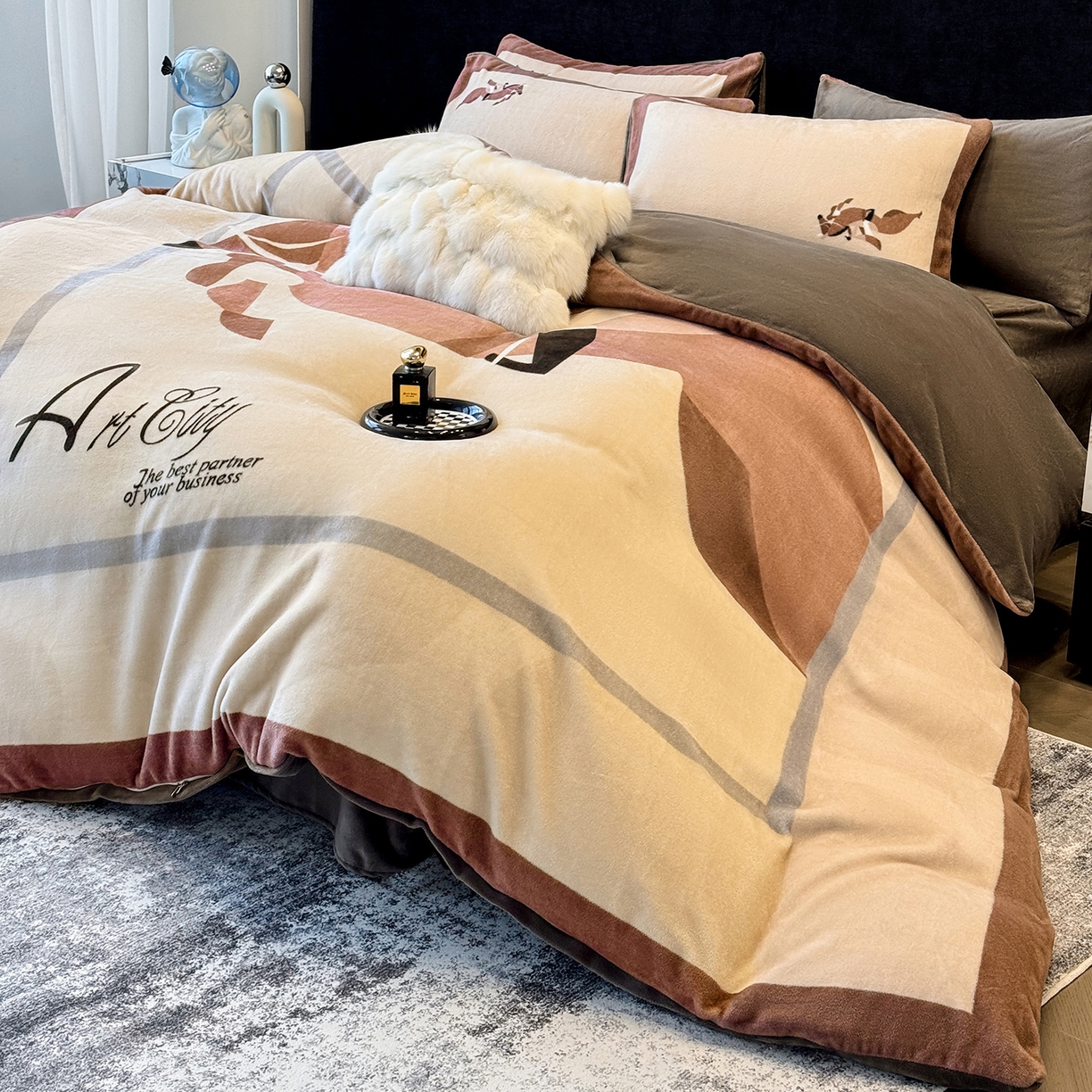 91家纺网 家纺一手货源 找家纺 奥汀洛家纺 2025新款数码印花獭兔绒牛奶绒加厚四件套 罗马