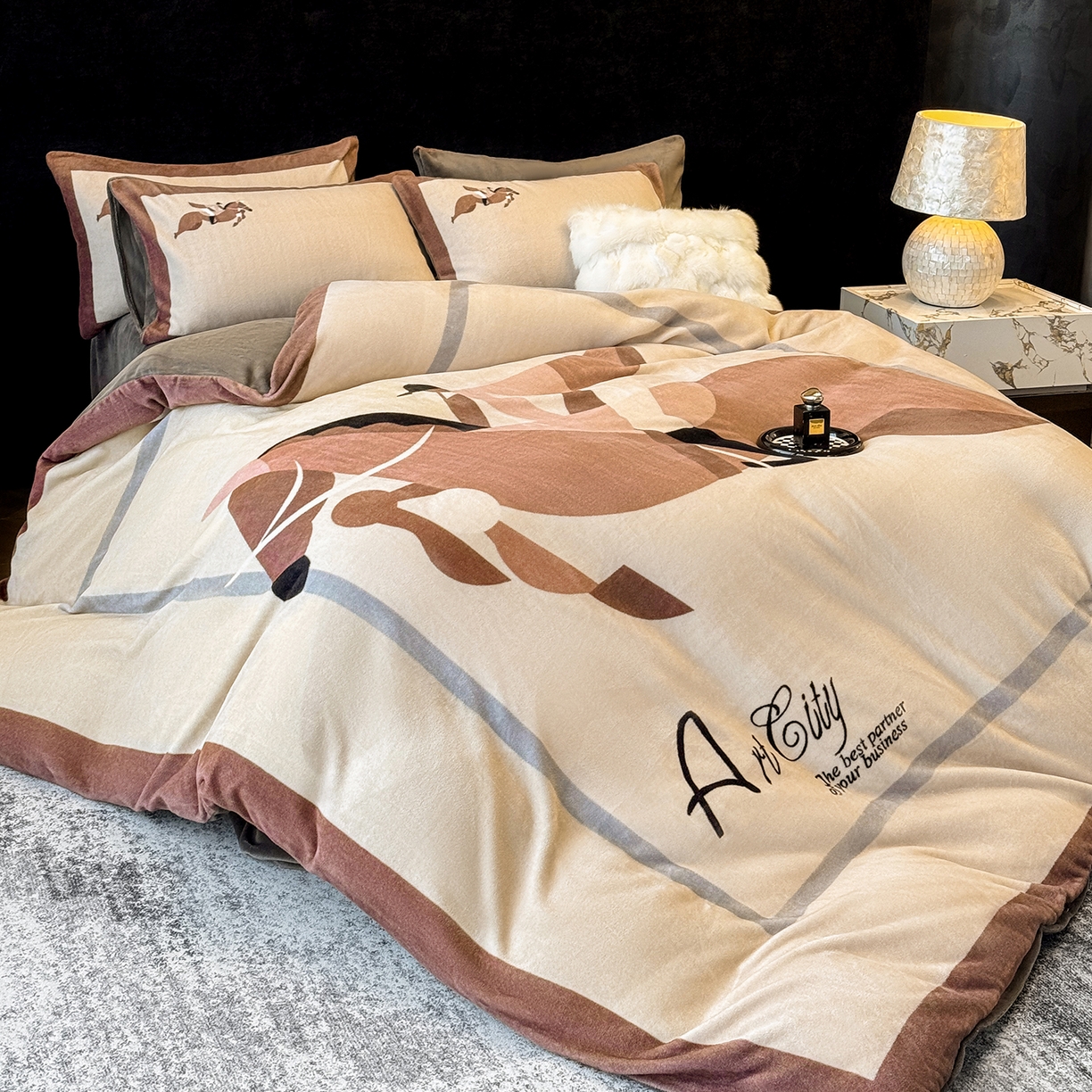 91家纺网 家纺一手货源 找家纺 奥汀洛家纺 2025新款数码印花獭兔绒牛奶绒加厚四件套 罗马