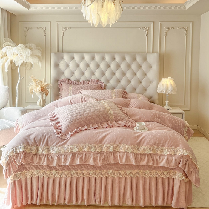 瑞宝 2025新款雕花牛奶绒花边夹棉床盖四件套-云梦 云梦-柔粉