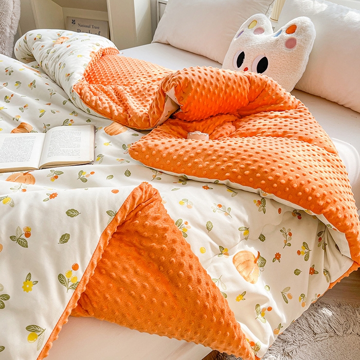 91家纺网 家纺一手货源 找家纺 鑫缘家纺 2025新款亲肤舒适豆豆绒双面大豆被被子被芯 可爱南瓜