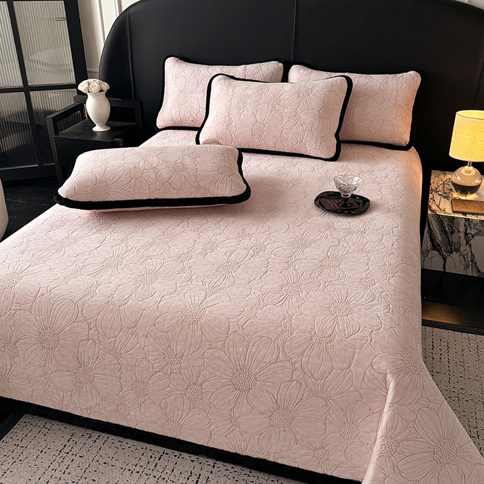 91家纺网 家纺一手货源 找家纺 （总）卡罗兰 2025新款加绒加厚牛奶绒床盖