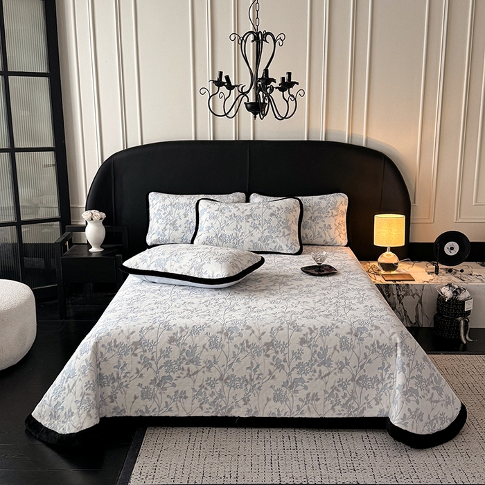 91家纺网 家纺一手货源 找家纺 卡罗兰 2025新款加绒加厚牛奶绒床盖 滕蔓-蓝