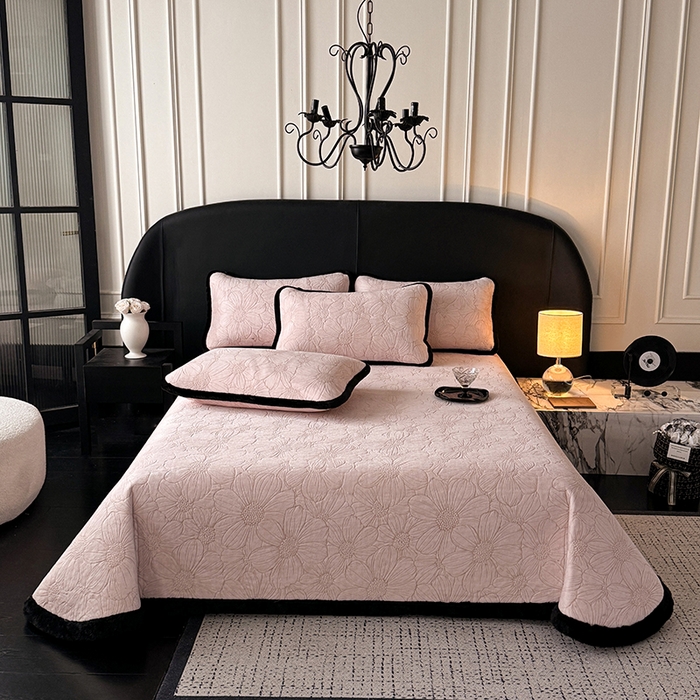 91家纺网 家纺一手货源 找家纺 （总）卡罗兰 2025新款加绒加厚牛奶绒床盖