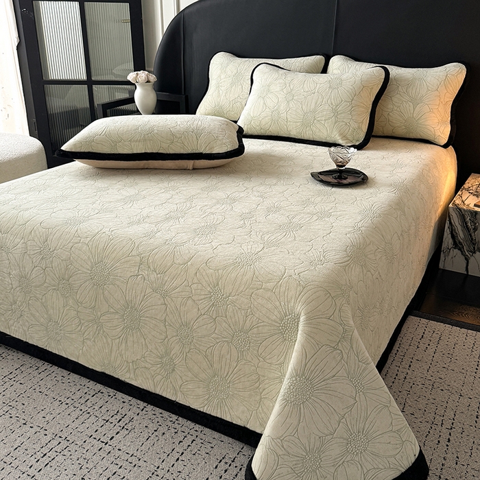 卡罗兰 2025新款加绒加厚牛奶绒床盖 向阳花-绿