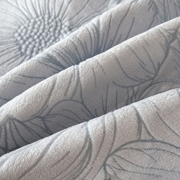 91家纺网 家纺一手货源 找家纺 卡罗兰 2025新款加绒加厚牛奶绒床盖 向阳花-蓝