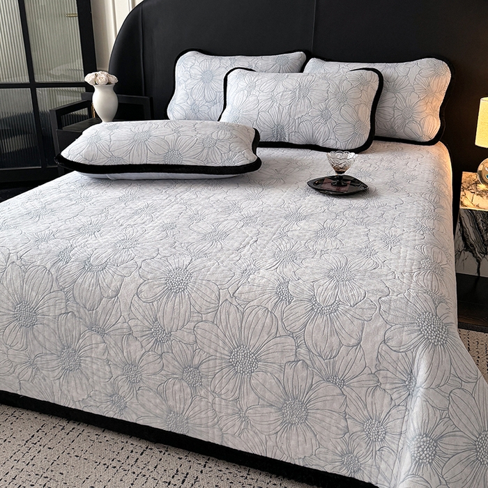 91家纺网 家纺一手货源 找家纺 卡罗兰 2025新款加绒加厚牛奶绒床盖 向阳花-蓝