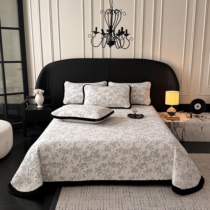 91家纺网 家纺一手货源 找家纺 卡罗兰 2025新款加绒加厚牛奶绒床盖 滕蔓-灰