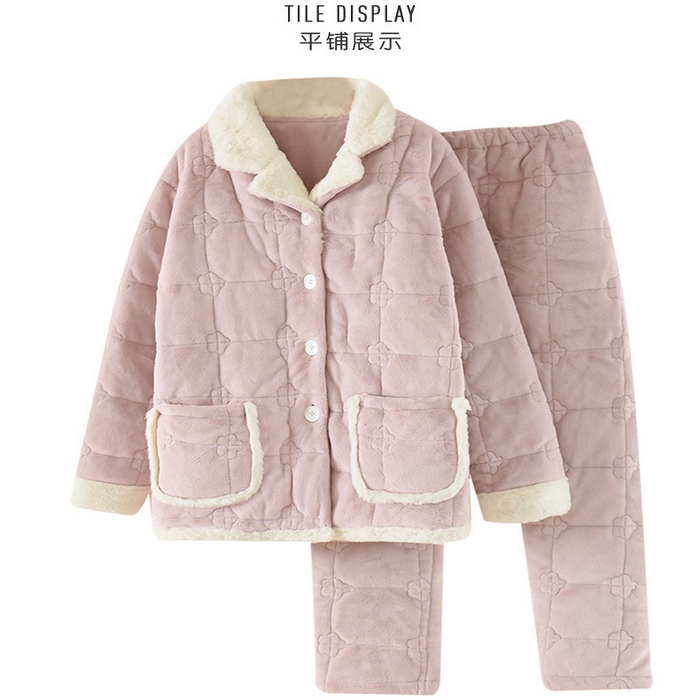 91家纺网 家纺一手货源 找家纺 （总）洛兰沙家居馆 2025秋冬新款三层夹棉三色加厚睡衣女家居服秋冬季法兰绒翻领套装可外穿保暖家居服