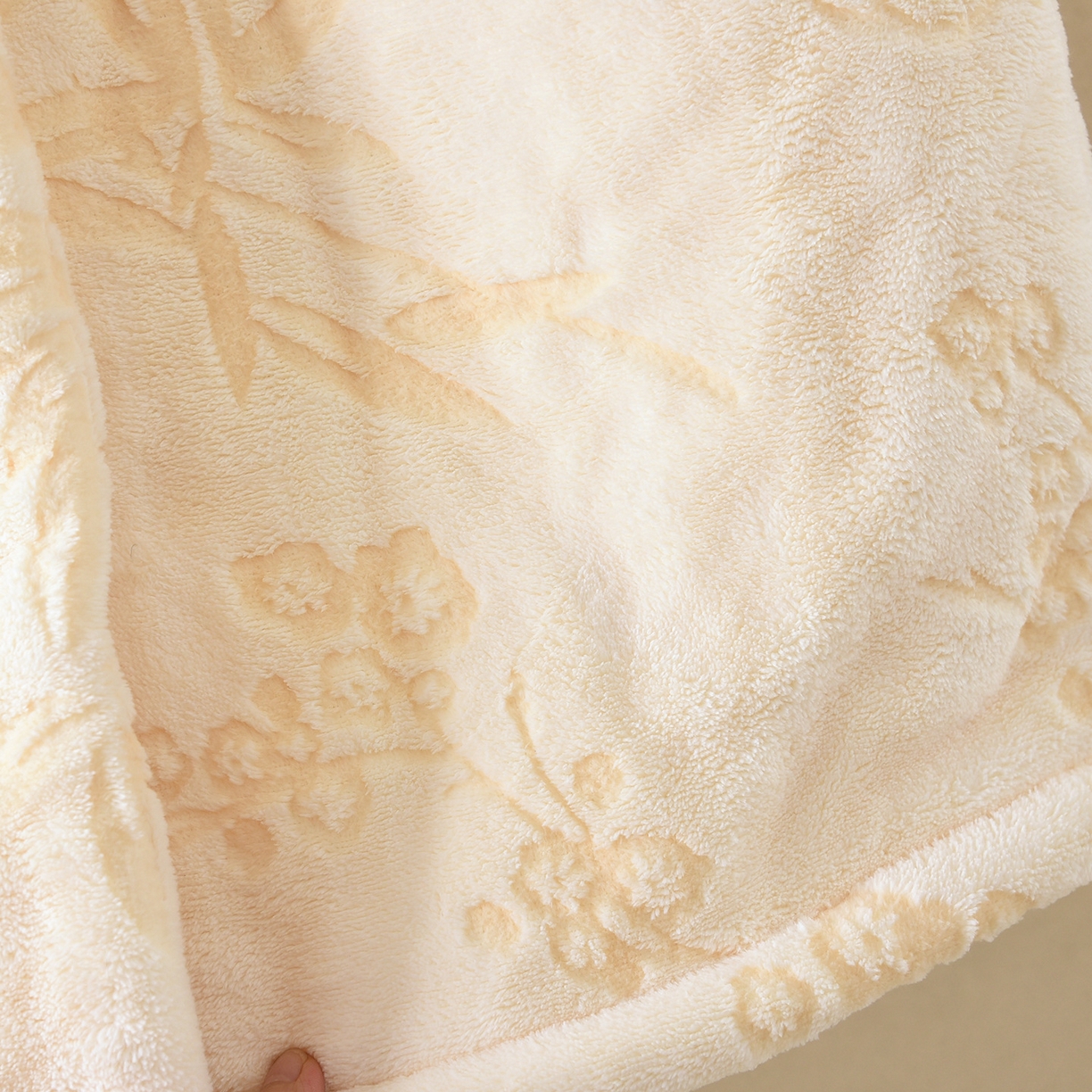 91家纺网 家纺一手货源 找家纺 （总）洛兰沙家居馆 2025秋冬新款只代发睡袍女冬天三层夹棉保暖加厚加绒冬季珊瑚绒浴袍家居服一件代发