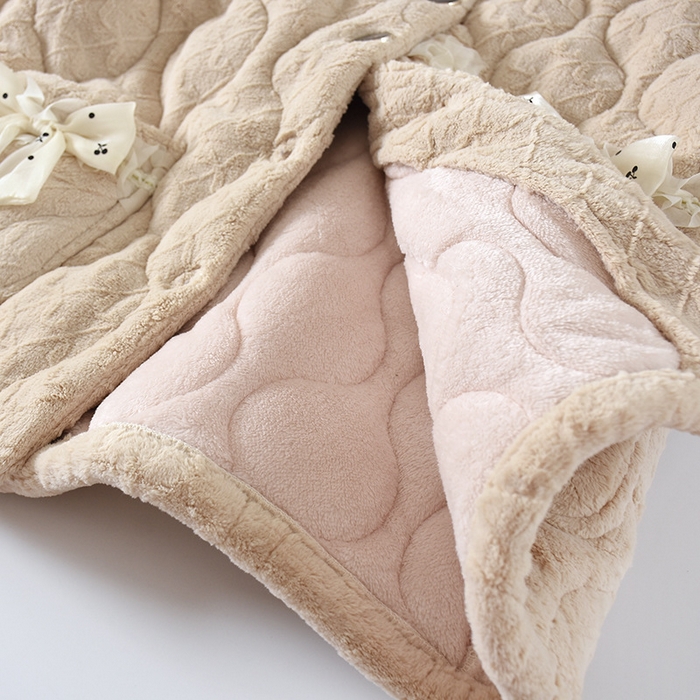 91家纺网 家纺一手货源 找家纺 （总）洛兰沙家居馆 2025秋冬新款只代发米色娃娃领加厚睡衣法兰绒夹棉加绒套装秋冬珊瑚绒家居服一件代