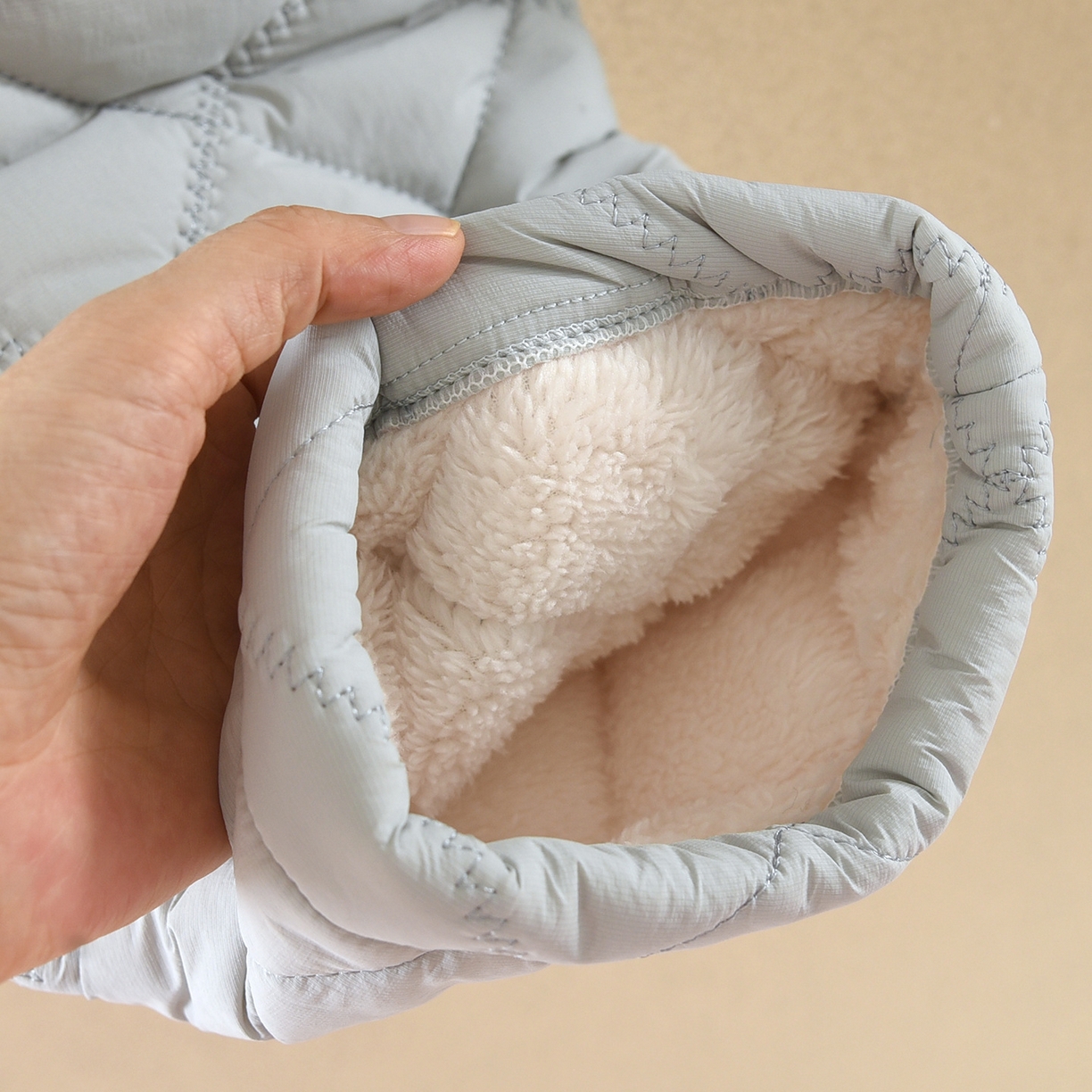 91家纺网 家纺一手货源 找家纺 洛兰沙家居馆 2025新款【防风防水】新款保暖轻盈单边绒立领拉链夹棉睡衣冬季三层加厚保暖家居服 浅蓝