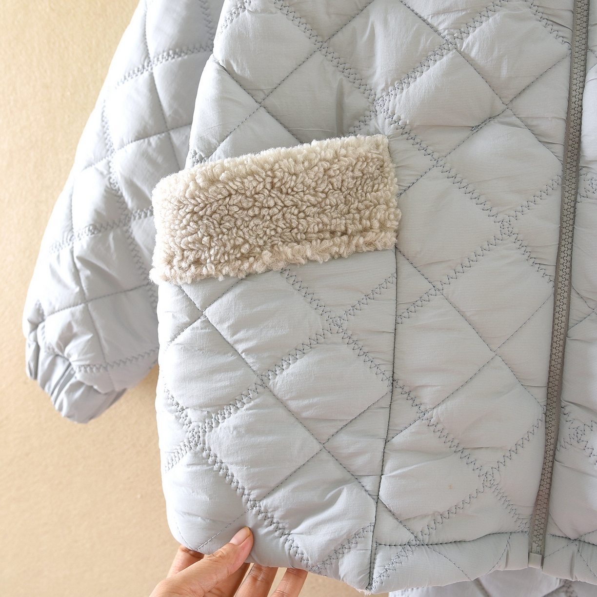 91家纺网 家纺一手货源 找家纺 洛兰沙家居馆 2025新款【防风防水】新款保暖轻盈单边绒立领拉链夹棉睡衣冬季三层加厚保暖家居服 浅蓝