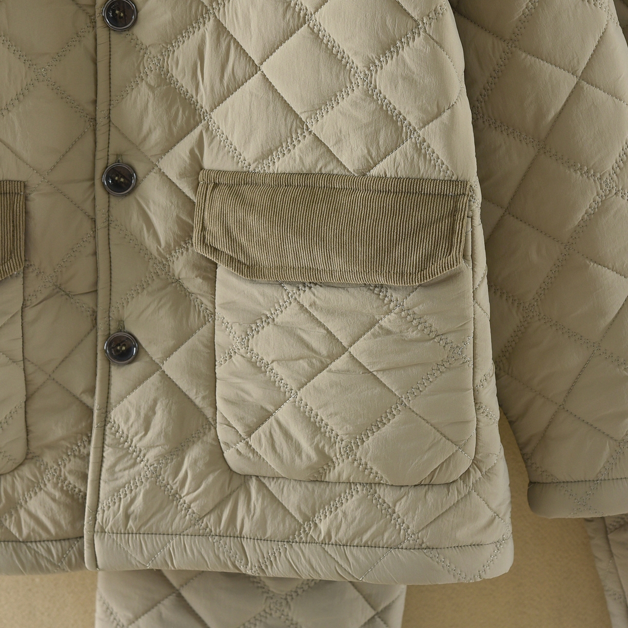 91家纺网 家纺一手货源 找家纺 洛兰沙家居馆 2025新款只代发新款防风防水梭织夹棉睡衣男冬季三层加厚保暖轻盈不臃肿冬天抗风抗 绿色