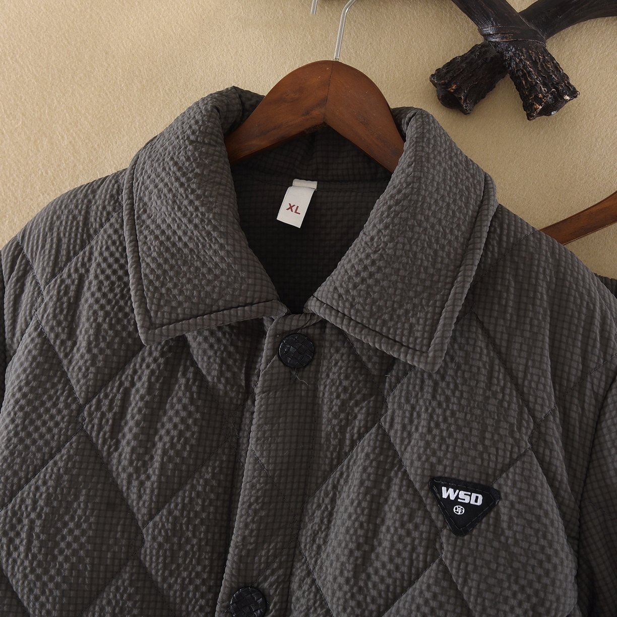 91家纺网 家纺一手货源 找家纺 （总）洛兰沙家居馆 2025新款只代发新款防风防水梭织夹棉睡衣男冬季三层加厚保暖轻盈不臃肿冬天抗风抗