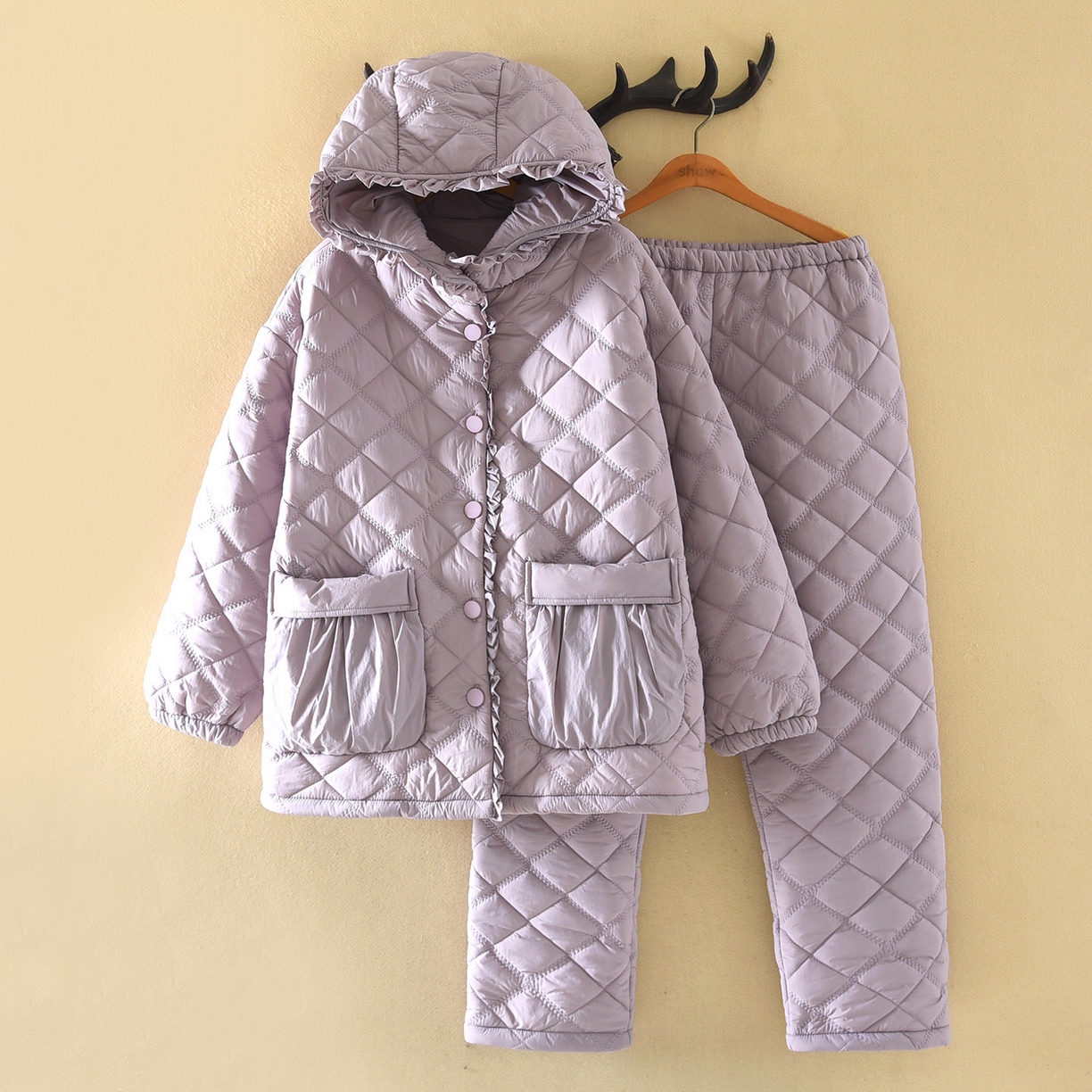 91家纺网 家纺一手货源 找家纺 （总）洛兰沙家居馆 2025新款只代发保暖轻盈防风防水夹棉冬天睡衣女冬季三层加厚女生法兰绒保暖家居服