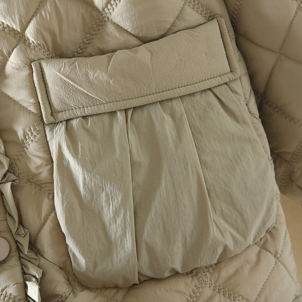 91家纺网 家纺一手货源 找家纺 洛兰沙家居馆 2025新款只代发保暖轻盈防风防水夹棉冬天睡衣女冬季三层加厚女生法兰绒保暖家居服 绿色