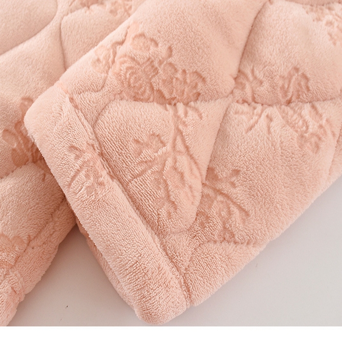 91家纺网 家纺一手货源 找家纺 （总）洛兰沙家居馆 2025新款只代发立领拉链睡衣女冬季毛领新中式中国风三层夹棉加厚时尚家居服套装