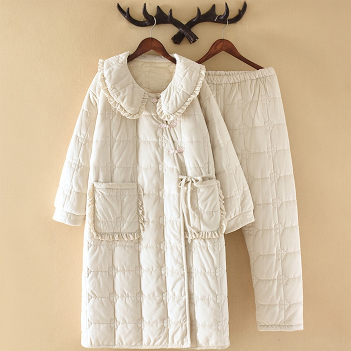 91家纺网 家纺一手货源 找家纺 （总）洛兰沙家居馆 2025新款只代发娃娃领睡衣女冬季珊瑚绒三层夹棉加厚中长款睡袍加裤子家居服套装