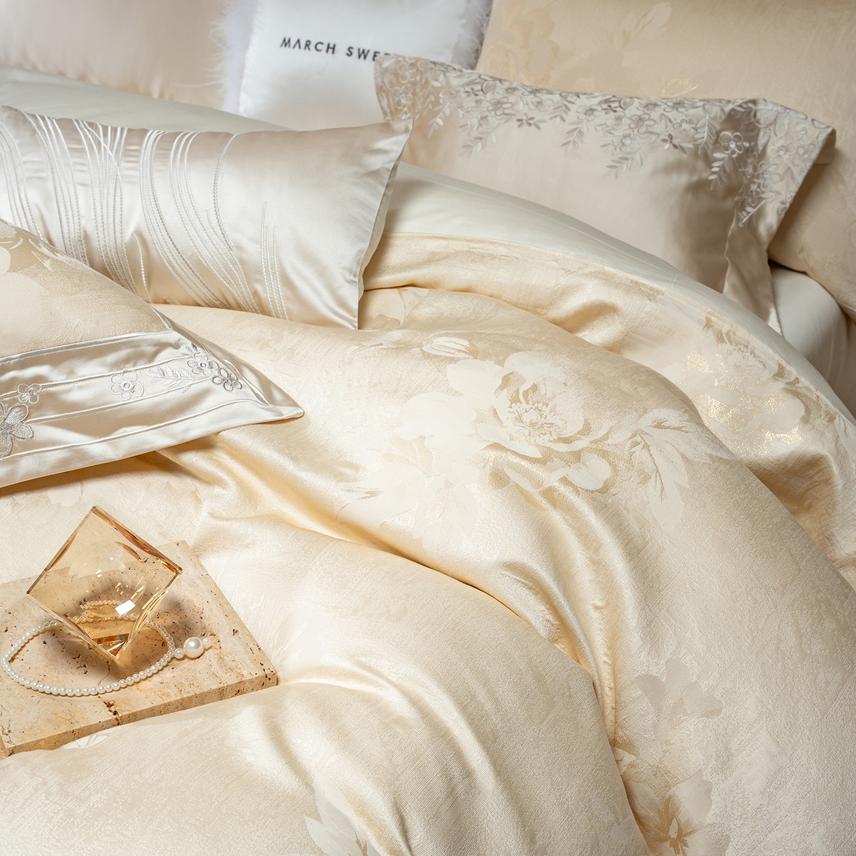 91家纺网 家纺一手货源 找家纺 （总）至爱今生 2025新款色织提花四件套-花梦假期