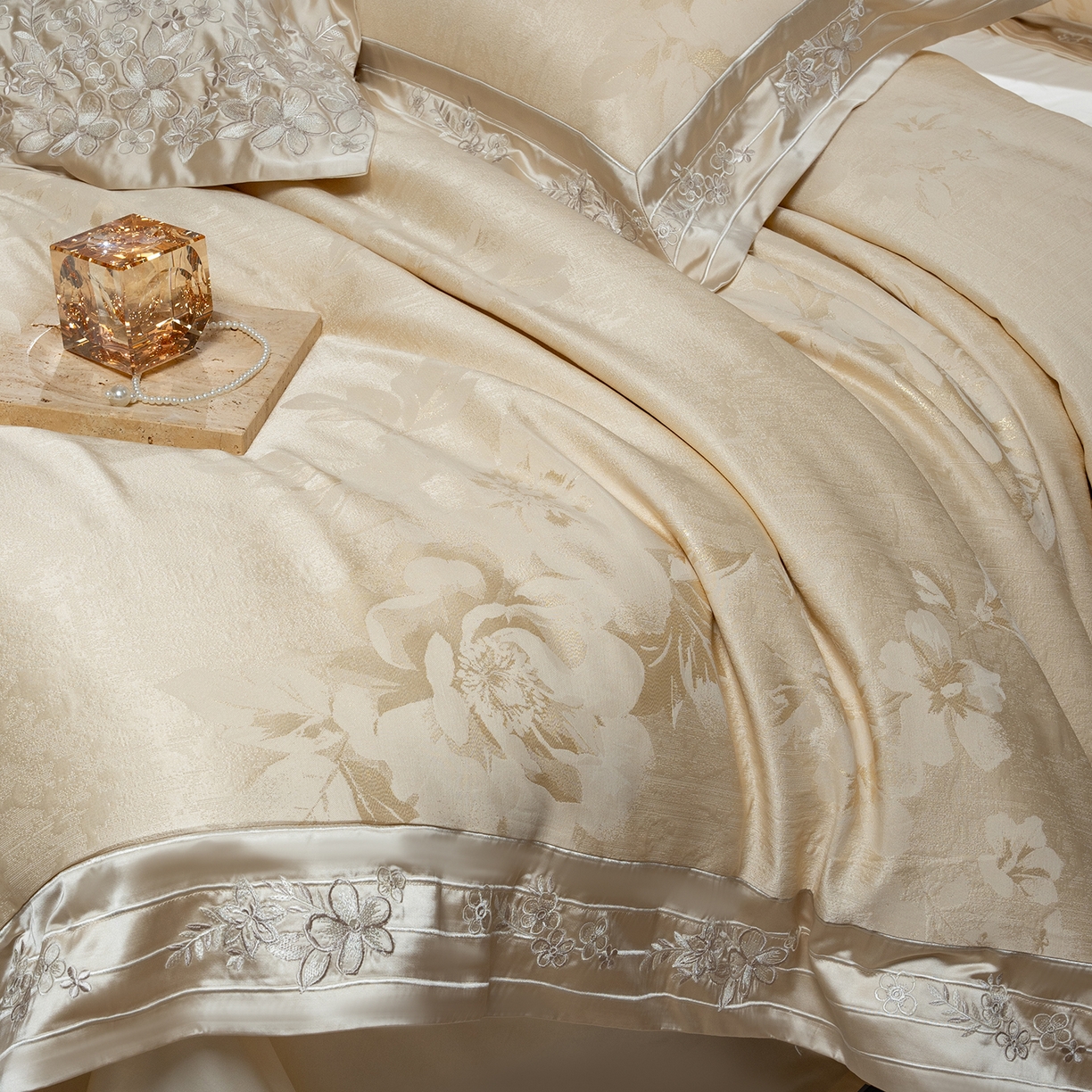 91家纺网 家纺一手货源 找家纺 （总）至爱今生 2025新款色织提花四件套-花梦假期