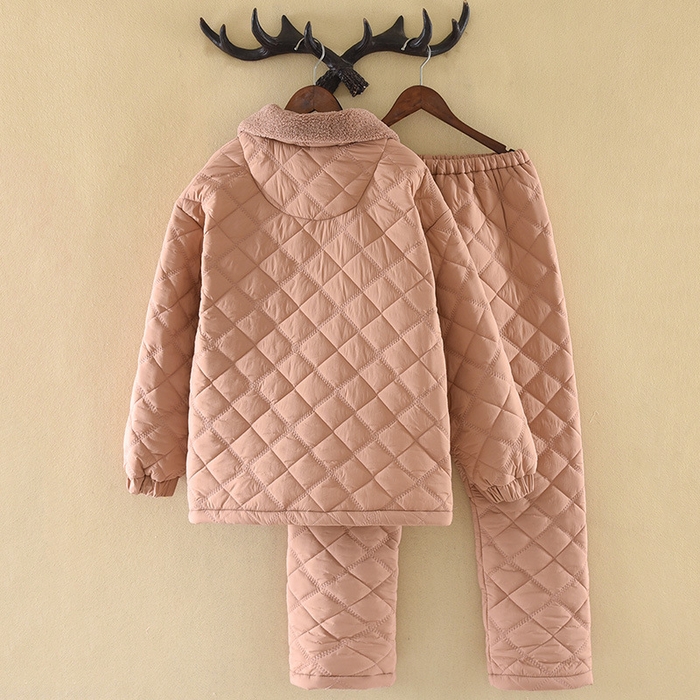 91家纺网 家纺一手货源 找家纺 洛兰沙家居馆 2025新款只代发新款轻盈保暖夹棉睡衣女冬季防风防水三层加厚法兰绒保暖家居服套装 橘色