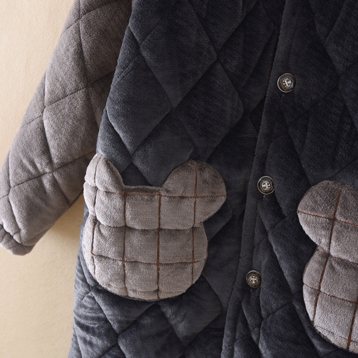 91家纺网 家纺一手货源 找家纺 （总）洛兰沙家居馆 2025新款只代发连帽耳朵青年睡袍男士长裤夹棉法兰绒加厚加绒冬珊瑚绒浴袍家居服